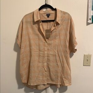 ⚡️Women’s Patagonia top! NWT